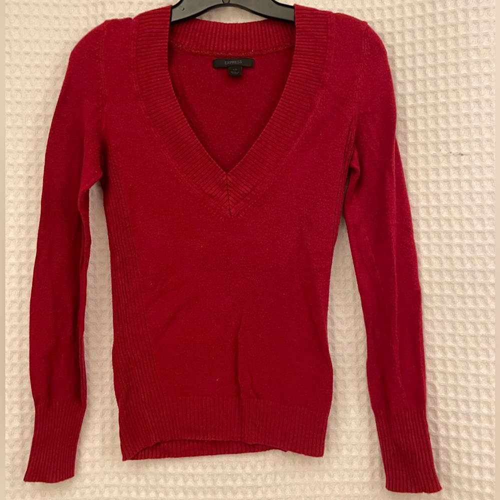 Red Express V-neck sweater. Size XS
